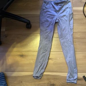 Women athletic leggings with pockets size Small